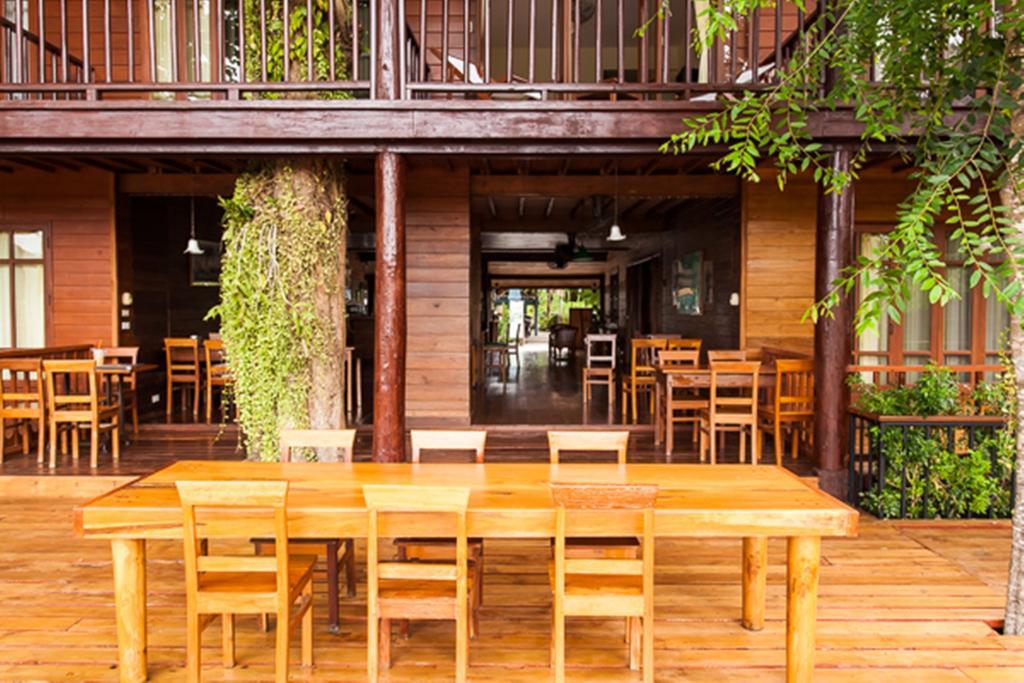 Riverhouse-The Teak House Мае Сарианг Экстерьер фото